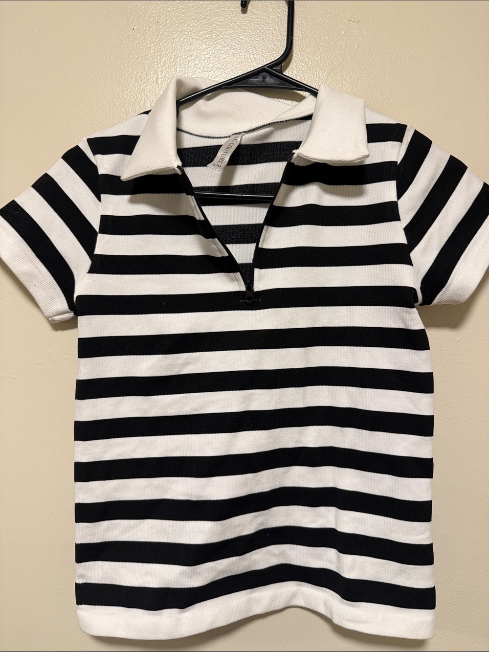Women’s Black & White Striped Short-Sleeve Button-Down Polo